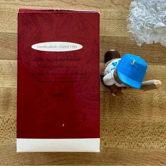 Hallmark Vintage Busy Batter 1994 Beaver Baseball Christmas Keepsake Ornament - Picture 5 of 8